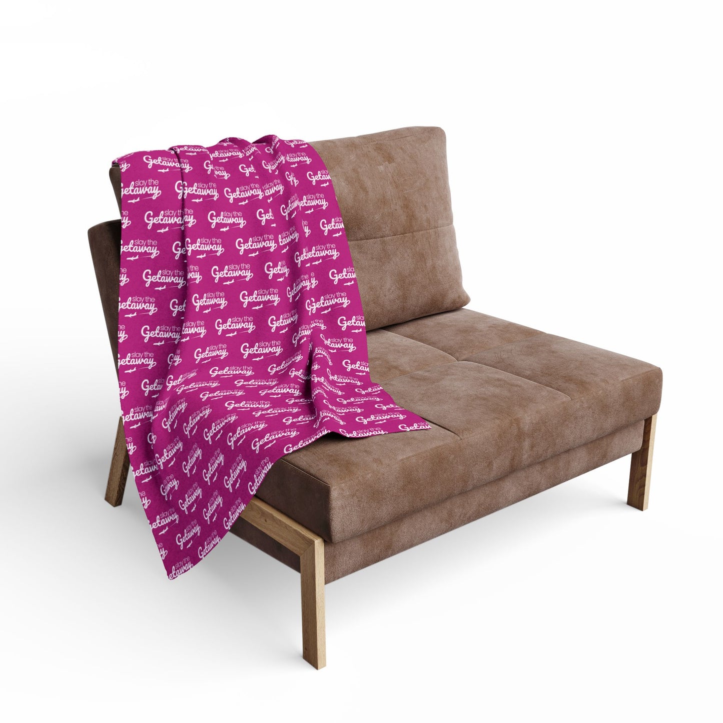 Cozy Getaway Arctic Fleece Blanket in Pink